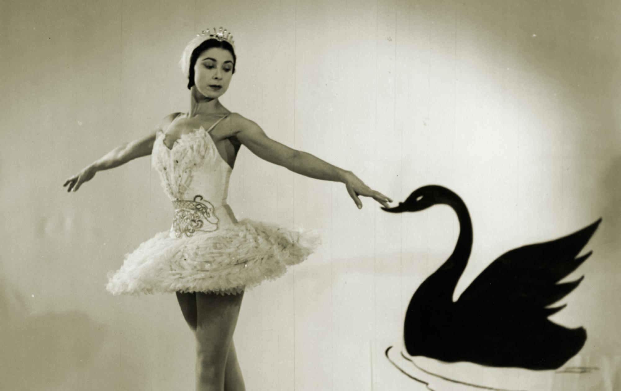 Margot Fonteyn-01